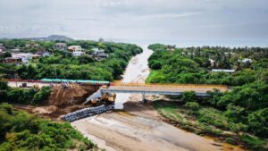 Comerciantes de Atlántico y Bolívar claman soluciones ante demoras en obras de la Vía al Mar colapsada hace 18 días