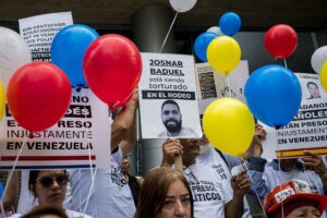Comité busca en la UE una intermediación para lograr la libertad de presos políticos