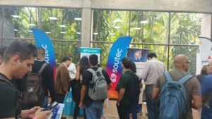 Con ganas de producir y salir del desempleo: venezolanos buscan una oportunidad laboral