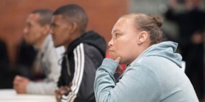 Condenada a cadena perpetua una mujer por vender a su hija por 1.100 dólares