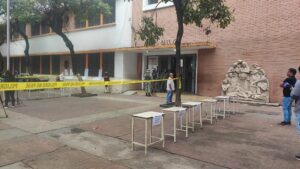 Control vecinal y apatía sustituyen al entusiasmo en comicios en Caracas