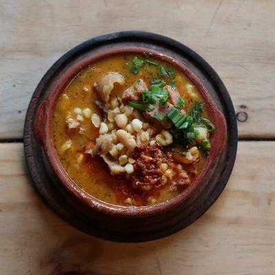 Cuál es el origen del locro, el plato tradicional de Argentina
