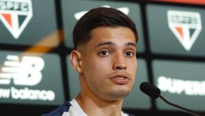 Damián Bobadilla se disculpa por insulto xenófobo contra el venezolano Miguel Navarro (Video) - AlbertoNews