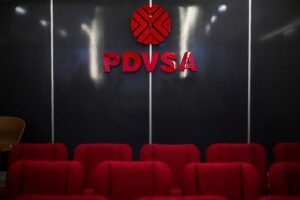Delcy Rodríguez confirmó que Pdvsa sostiene producción, sin aclarar quién le comprará crudo