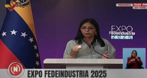 Delcy Rodríguez no recomienda a nadie estudiar la economía venezolana «porque no la van a entender» (VIDEO)