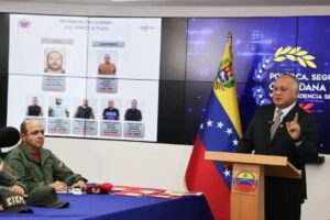 Detenidos extranjeros por conspiración contra elecciones