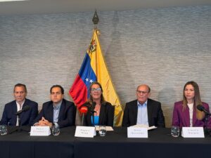 EN VIVO | ÚLTIMA HORA | Los 5 refugiados de la embajada argentina en Caracas, emiten su primer pronunciamiento público tras su salida de Venezuela - AlbertoNews