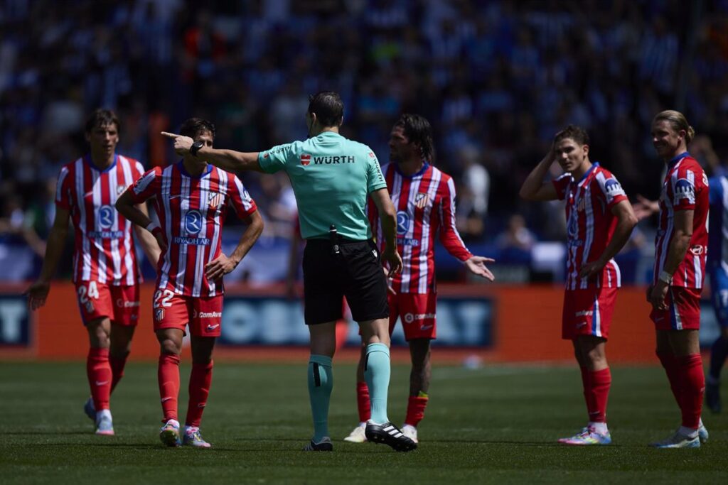 El Atlético sigue sin convencer lejos de casa