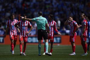 El Atlético sigue sin convencer lejos de casa