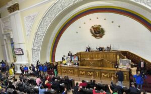 El Tiempo | El Parlamento aprueba plan de Nicolás Maduro para 'transformar' a Venezuela: ¿cómo sería? - AlbertoNews