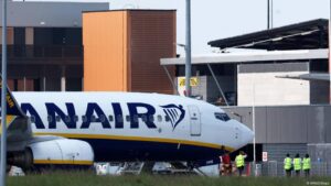 El aeropuerto de Charleroi, paralizado por amenaza de bomba – DW – 13/05/2025