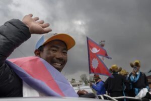 El hombre que alcanzó la cima del Everest 31 veces
