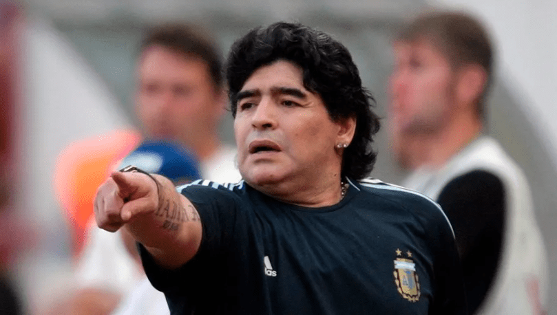 jefe de Terapia Intensiva de la clínica donde fue operado por última vez Maradona declaró el martes