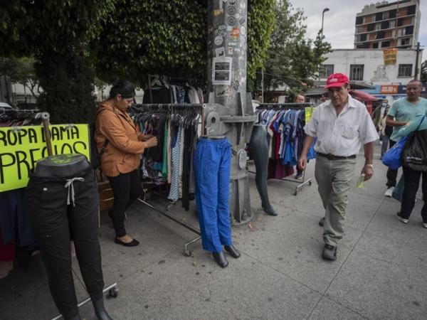 El rebusque reemplazó al trabajo digno: panorama de la informalidad en Colombia | Empleo | Economía