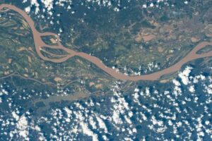 El río Amazonas visto desde el espacio: una mirada impresionante y preocupante