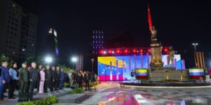 Plaza roja caracas bandera soviética