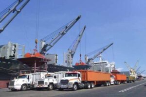 Estiman que en los próximos días llegarán 7 embarcaciones con carga a La Guaira y 10 a Puerto Cabello