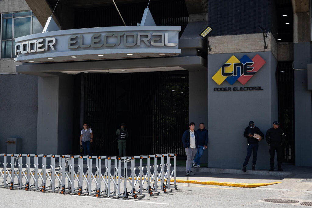 Eugenio Martínez describió como “clandestina” la farsa electoral del chavismo de este #25May