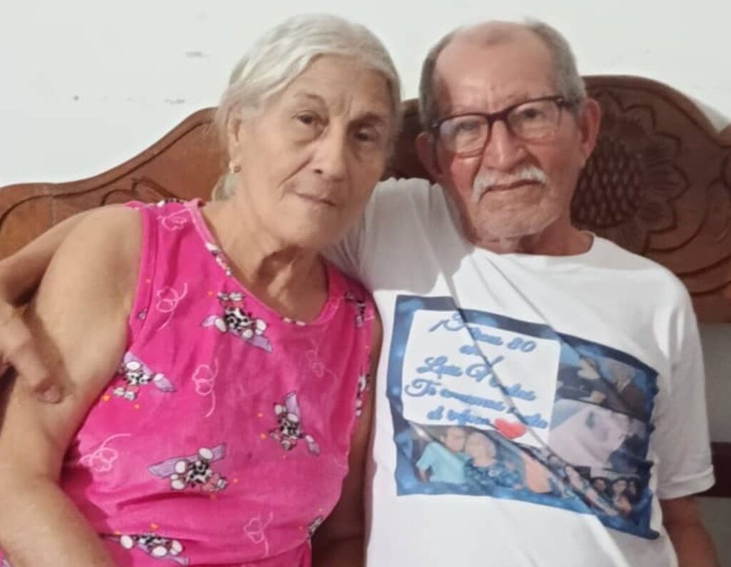 Excarcelaron a Luis López, valiente de 84 años preso por lucir un cartel contra Nicolás Maduro