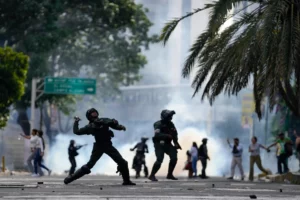 Expertos de la OEA acusaron al régimen de Maduro de atacar sistemáticamente a los venezolanos