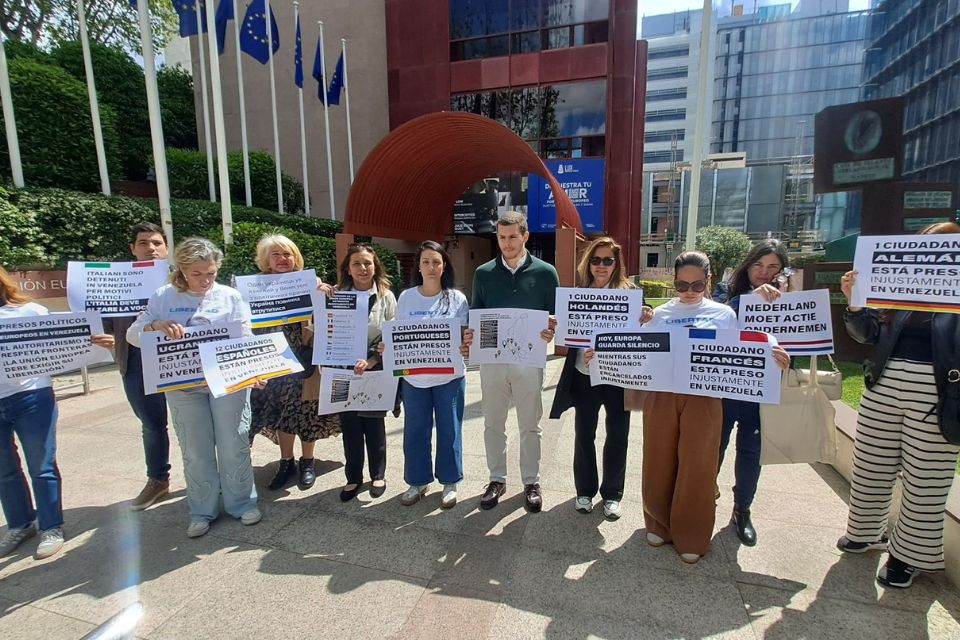 Gobierno de Pedro Sánchez confirma detención arbitraria de 14 españoles en Venezuela
