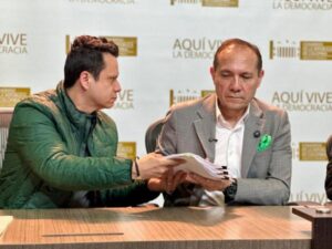 Gobierno radica consulta popular 2.0 y agrega cuatro preguntas de la reforma a la salud | Gobierno | Economía