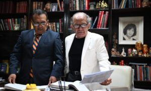 Grave denuncia: abogados señalan «torturas» a migrantes venezolanos presos en El Salvador y urgen pruebas de vida