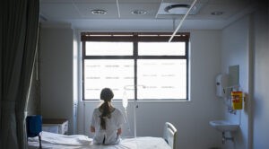 Hospitalizan a una mujer por una intoxicación