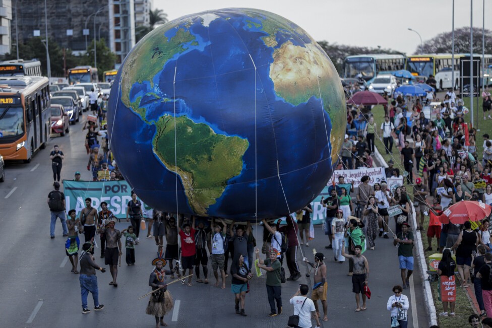 Indígenas quieren ser actores centrales en la COP climática en Brasil : IPS Agencia de Noticias