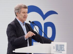 "Iremos sin siglas, con la camiseta de la decencia"