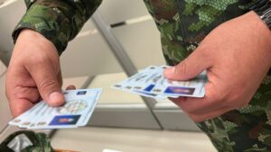 Jóvenes víctimas del conflicto en Cali pueden obtener su libreta militar sin costo: así funciona el proceso