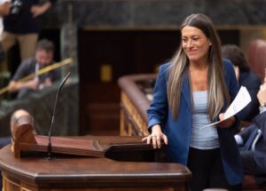 Junts reafirma su 'no' a la reducción de la jornada laboral y anima a Yolanda Díaz a pactar con el PP