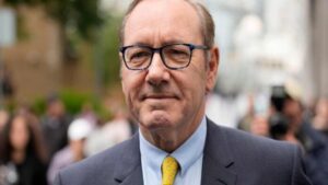 Kevin Spacey premiado e invitado de honor en gala de Better World Fund en Cannes