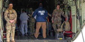 La Administración Trump pagará 1.000 dólares a los inmigrantes irregulares que se «autodeporten»