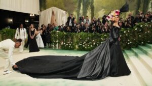 La Met Gala 2025: una noche de elegancia y expresión cultural
