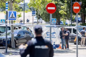 La Policía halló nueve casquillos de bala junto al cuerpo del abogado ucraniano y mantiene la búsqueda de sospechosos