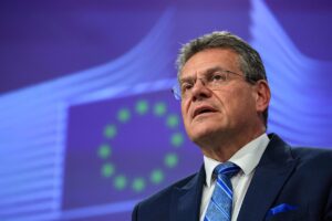 La UE traslada a EEUU su "pleno compromiso" con alcanzar un acuerdo comercial que beneficie a ambas partes