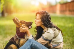 La adopción de mascotas en Latinoamérica crece, pero la falta de responsabilidad genera preocupación