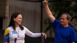 La elevada abstención reafirma a María Corina Machado frente al bloque que optó por participar