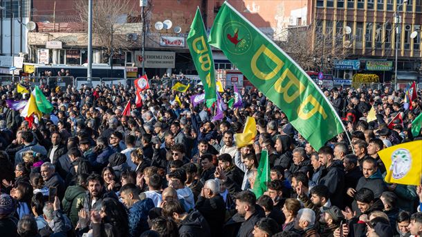 La guerrilla kurda del PKK anuncia su disolución y el fin de la lucha armada tras 40 años