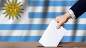 La izquierda, fuerte en Montevideo, pero crece la oposición – DW – 12/05/2025