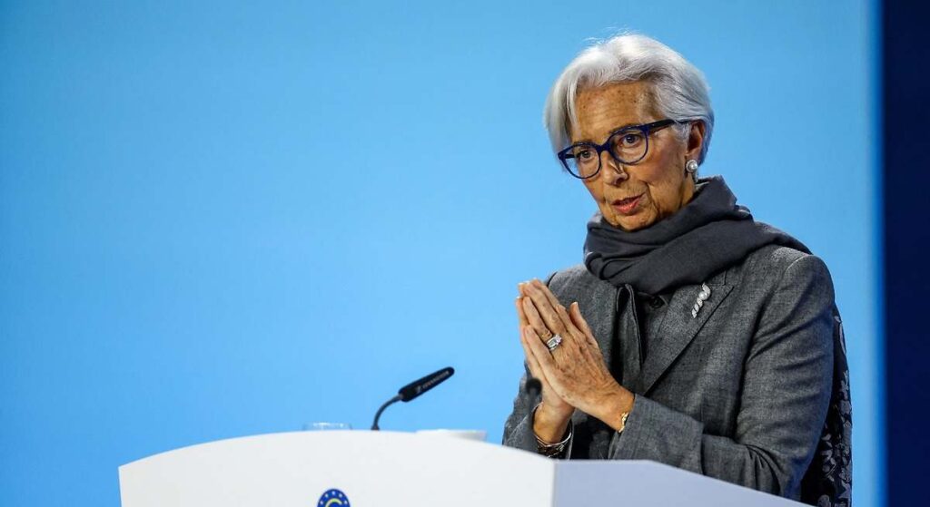 La jubilación de Lagarde al frente del Foro Económico Mundial está en peligro por la renuncia de Klaus Schwab