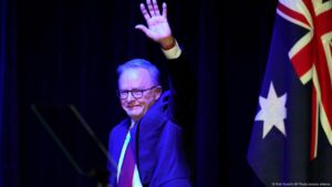 Laboristas ganan las elecciones legislativas en Australia – DW – 03/05/2025