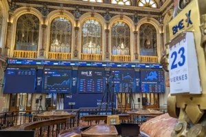 Las bolsas europeas cierran en negativo tras las nuevas amenazas arancelarias de Trump