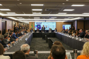 Las estafas digitales proliferan cada día más en Brasil y diseminan la desconfianza en la población, que mediante los teléfonos celulares recibe casi diariamente mensajes, detrás de los que están intentos de captura de sus datos para sustraerles dinero. En Brasil hay 264 millones de móviles, en una población de 212 millones de habitantes.