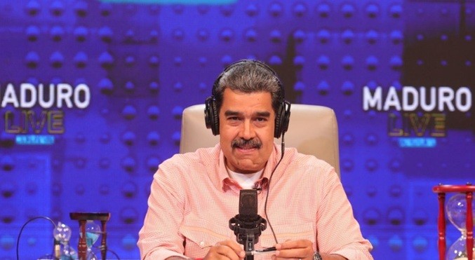 "Les envío todo mi amor"