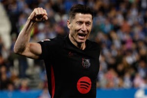 Lewandowski recibe el alta médica para medirse al Inter de Milán