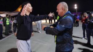 Lo que dijo Diosdado sobre la «joyita» deportada de EEUU que recibió con los brazos abiertos y fue detenido nuevamente