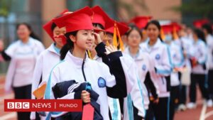 Los jóvenes estudiantes chinos que son rechazados por EE.UU. y China ante los temores de que sean espías