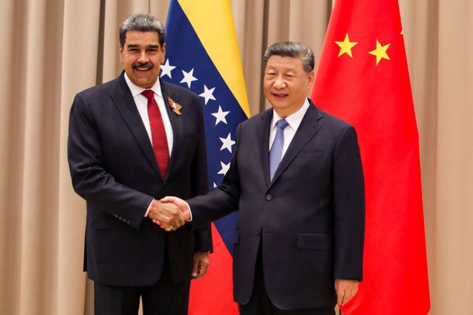 Maduro se reúne con Xi Jinping en Rusia para fortalecer cooperación en varias áreas